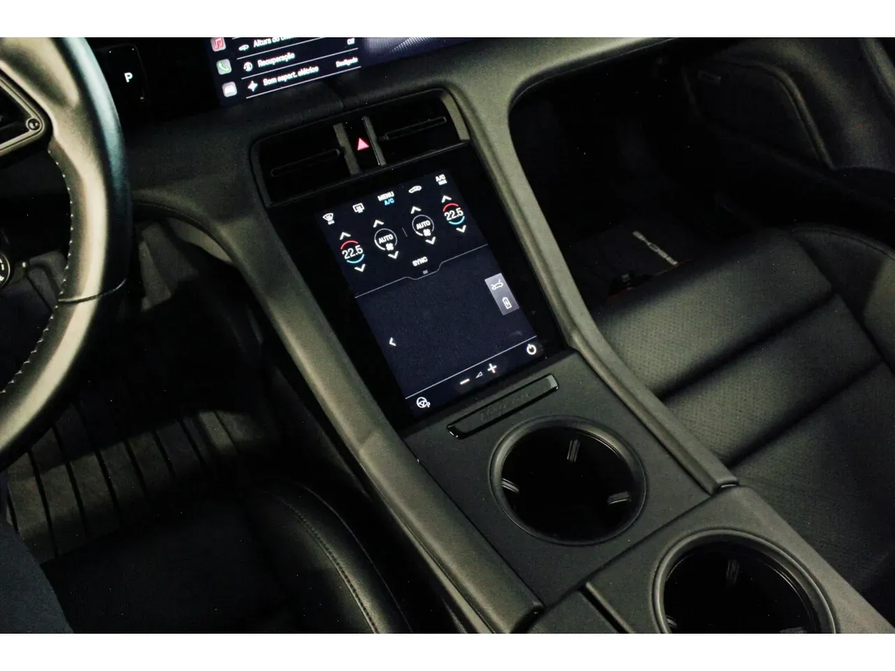 Porsche Taycan - Imagem 19