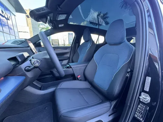 Volvo EX30 - Imagem 13