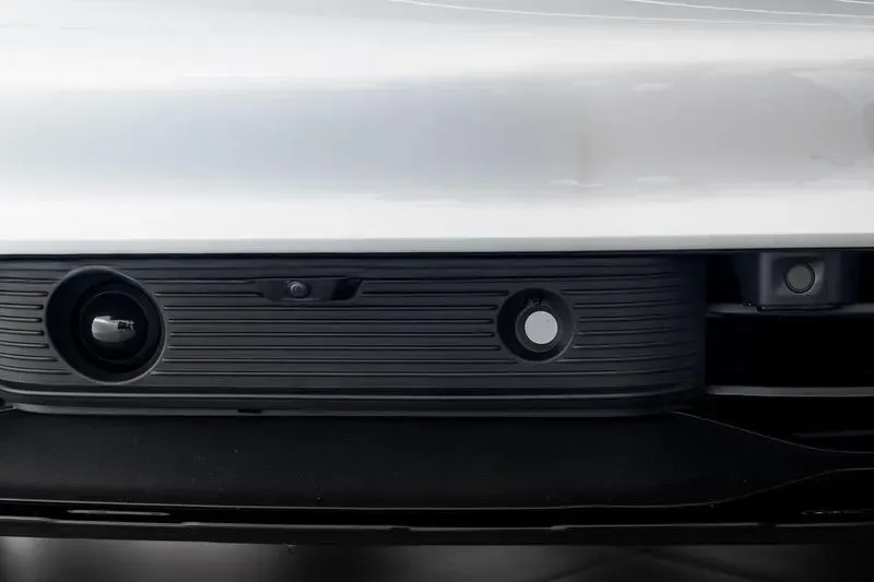 Porsche Taycan - Imagem 20