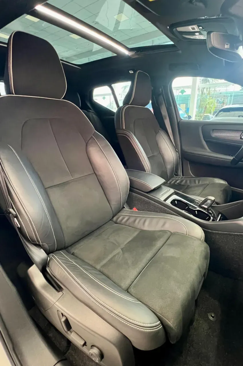 Volvo XC40 Recharge - Imagem 11