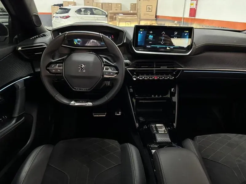 Peugeot E-2008 - Imagem 7