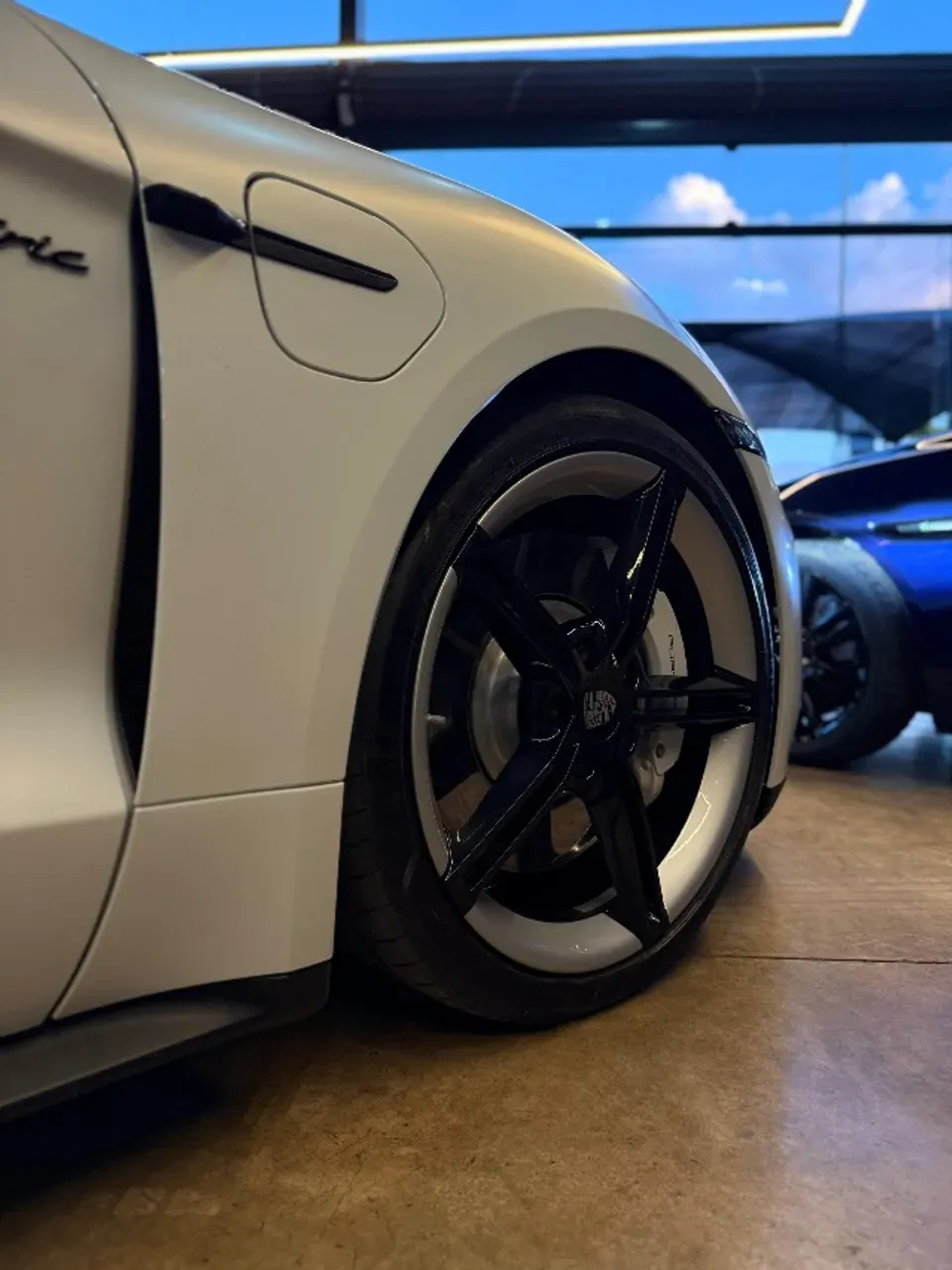 Porsche Taycan - Imagem 8