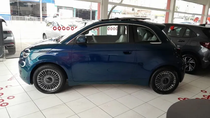 Fiat 500e - Imagem 7