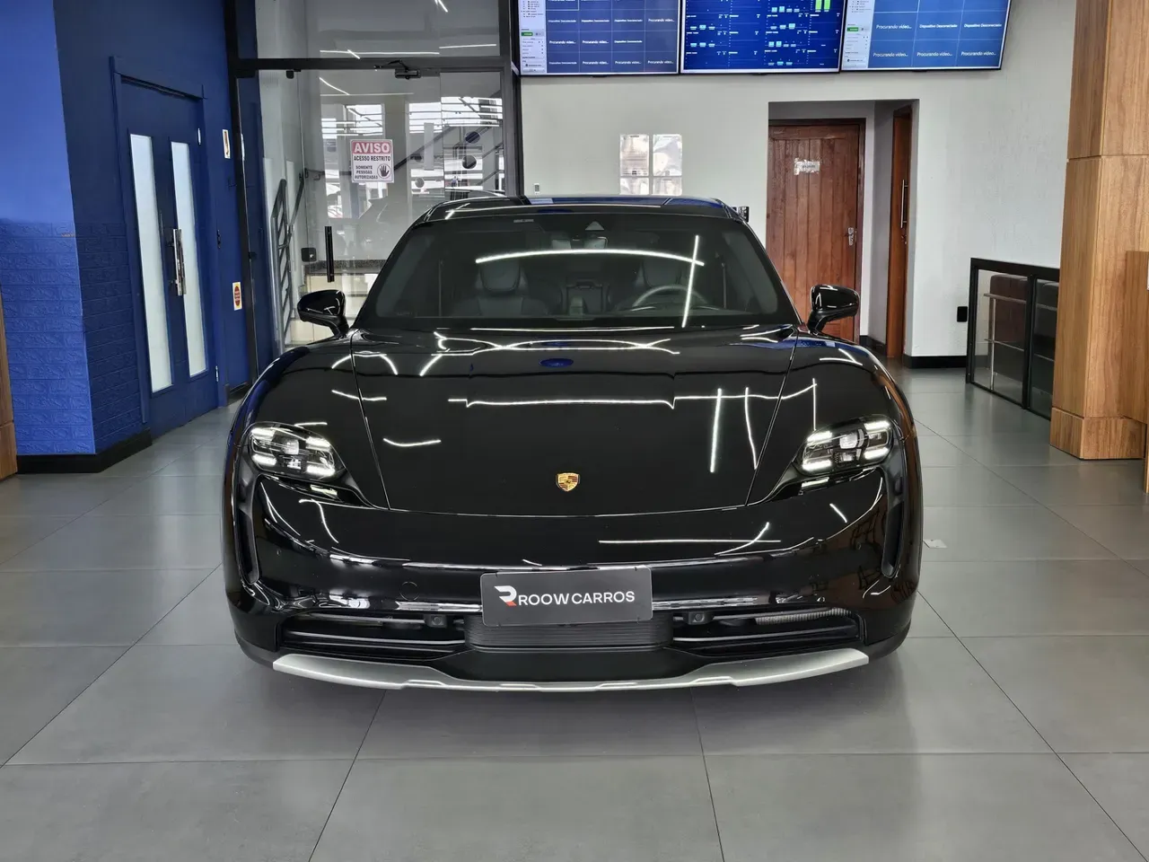 Porsche Taycan - Imagem 2