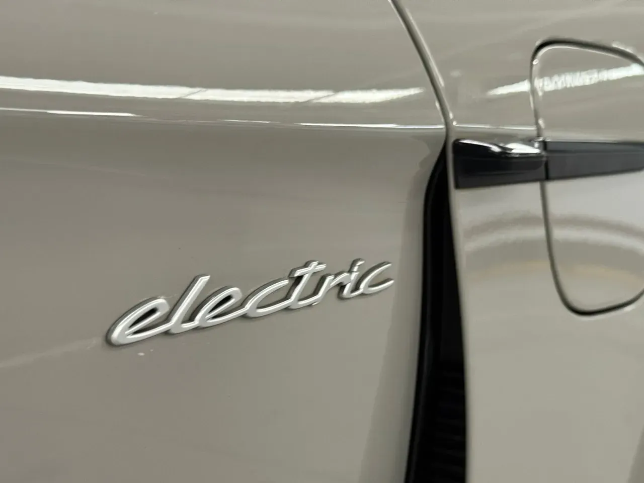 Porsche Taycan - Imagem 6