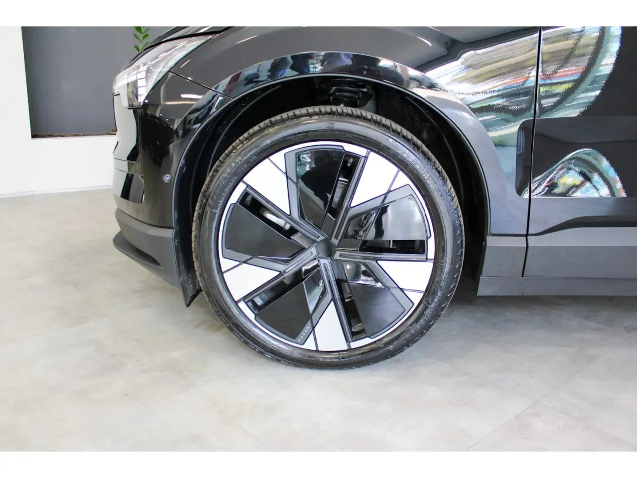 Volvo EX30 - Imagem 6