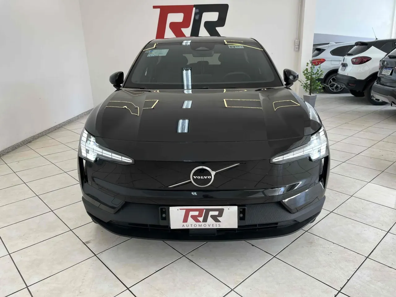 Volvo EX30 - Imagem 2