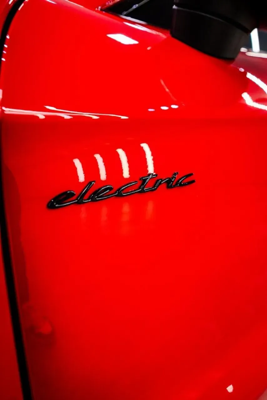 Porsche Taycan - Imagem 11