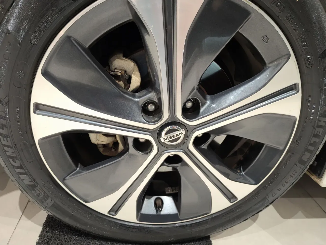 Nissan Leaf - Imagem 14