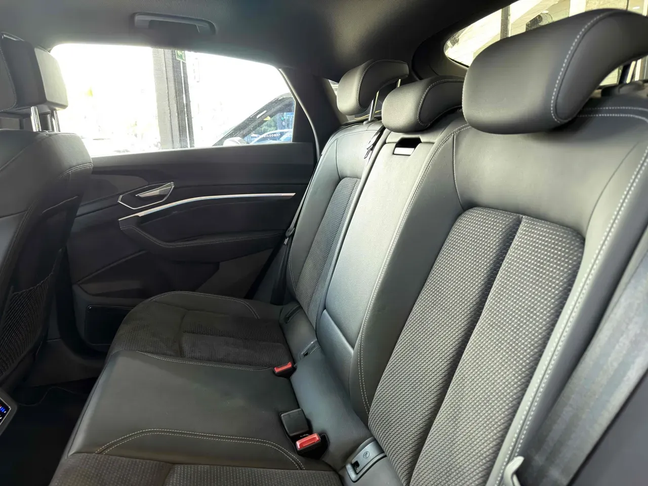 Audi E-tron Sportback - Imagem 15