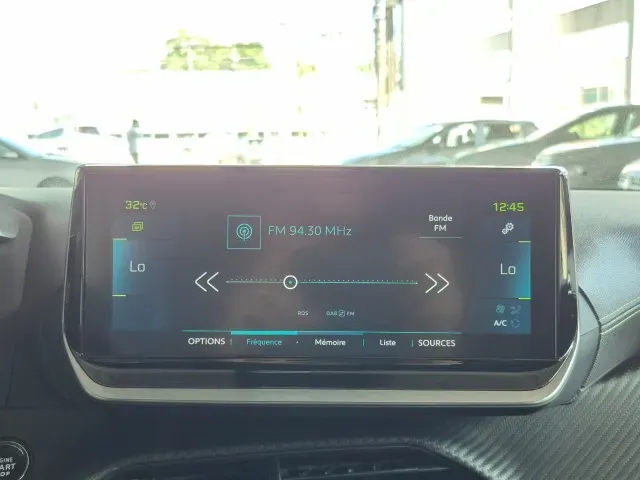 Peugeot E-2008 - Imagem 15