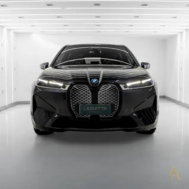 BMW Ix - Imagem 2