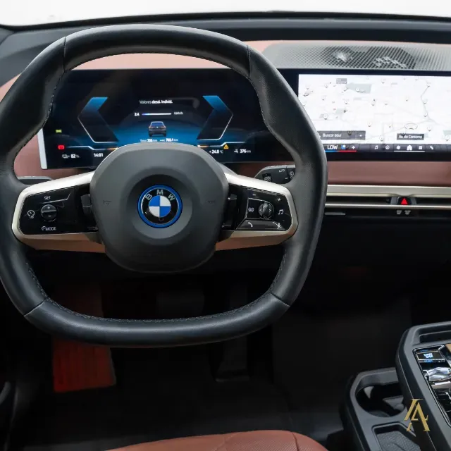 BMW Ix - Imagem 11