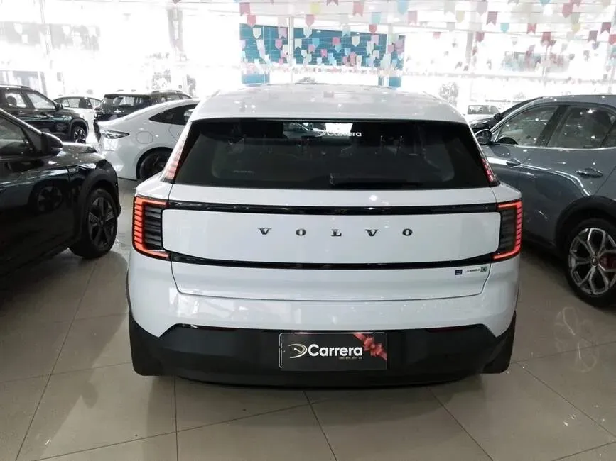 Volvo EX30 - Imagem 3