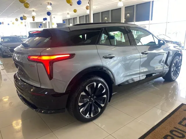 Chevrolet Blazer EV - Imagem 8