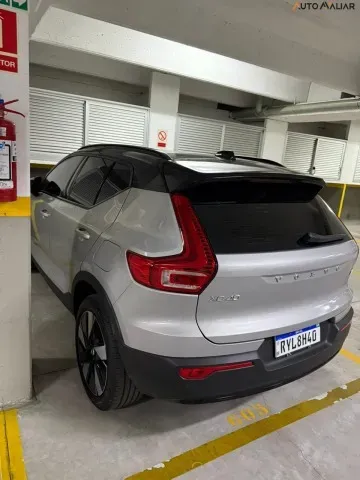 Volvo XC40 Recharge - Imagem 2