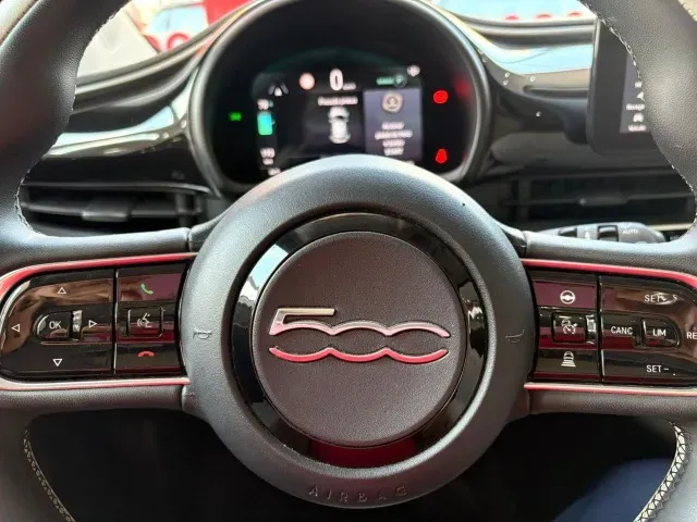 Fiat 500e - Imagem 10