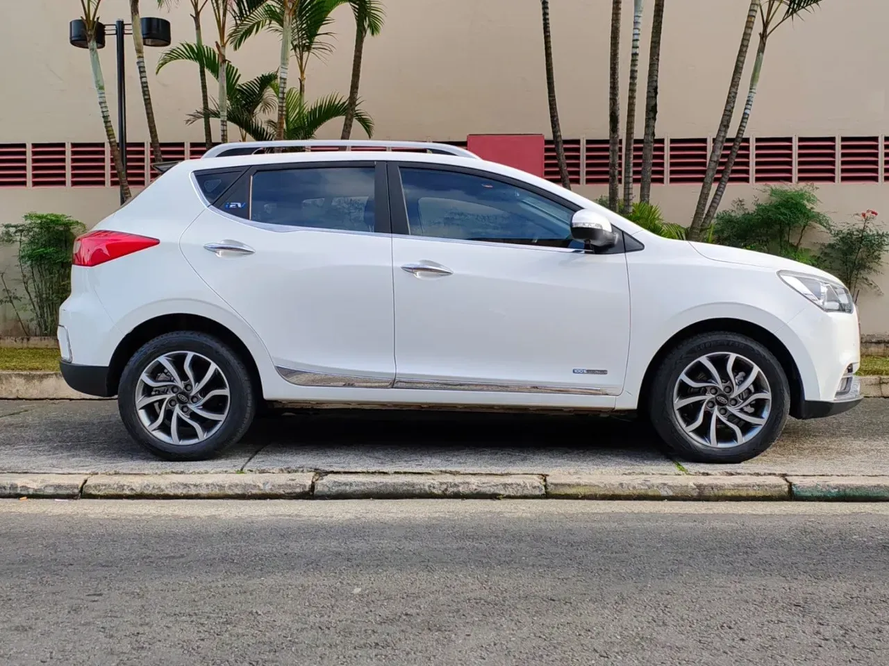 JAC Iev40 - Imagem 4