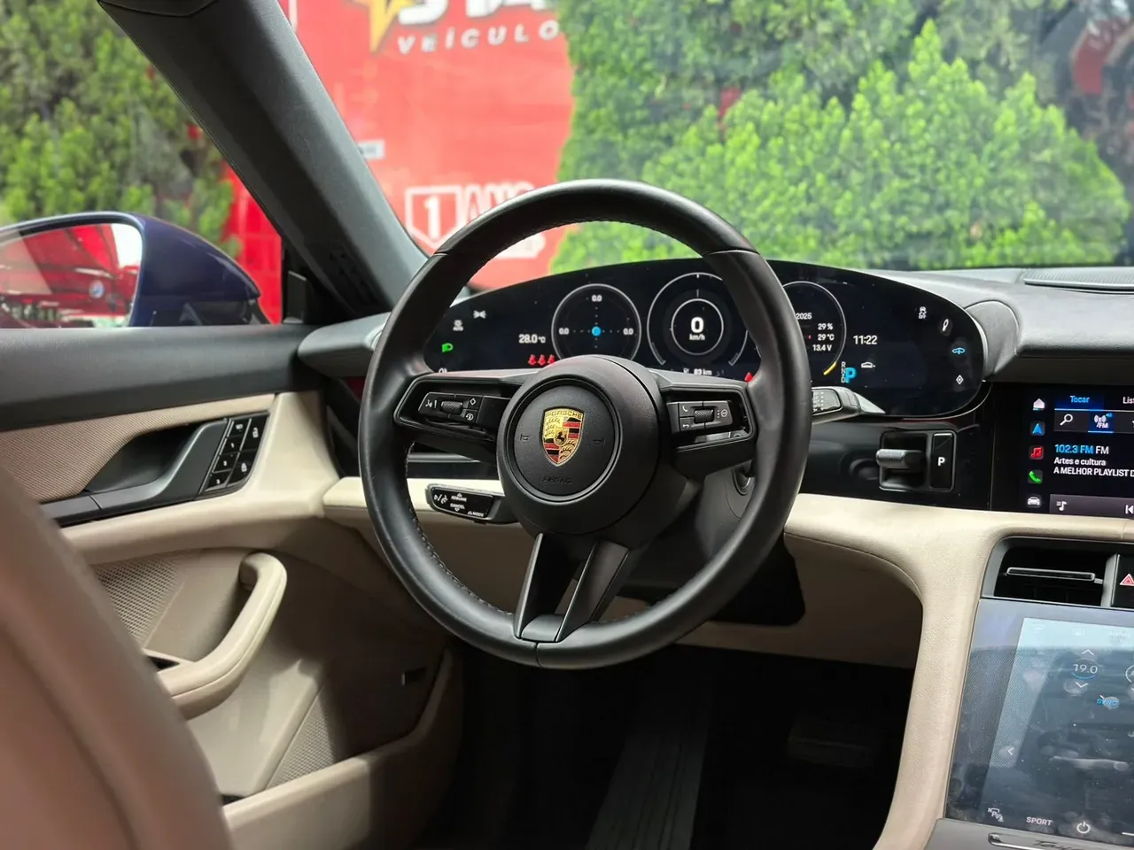 Porsche Taycan - Imagem 3