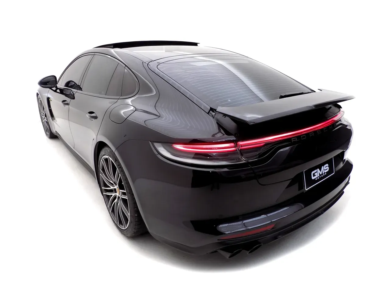 Porsche Panamera 4 E-hybrid - Imagem 4