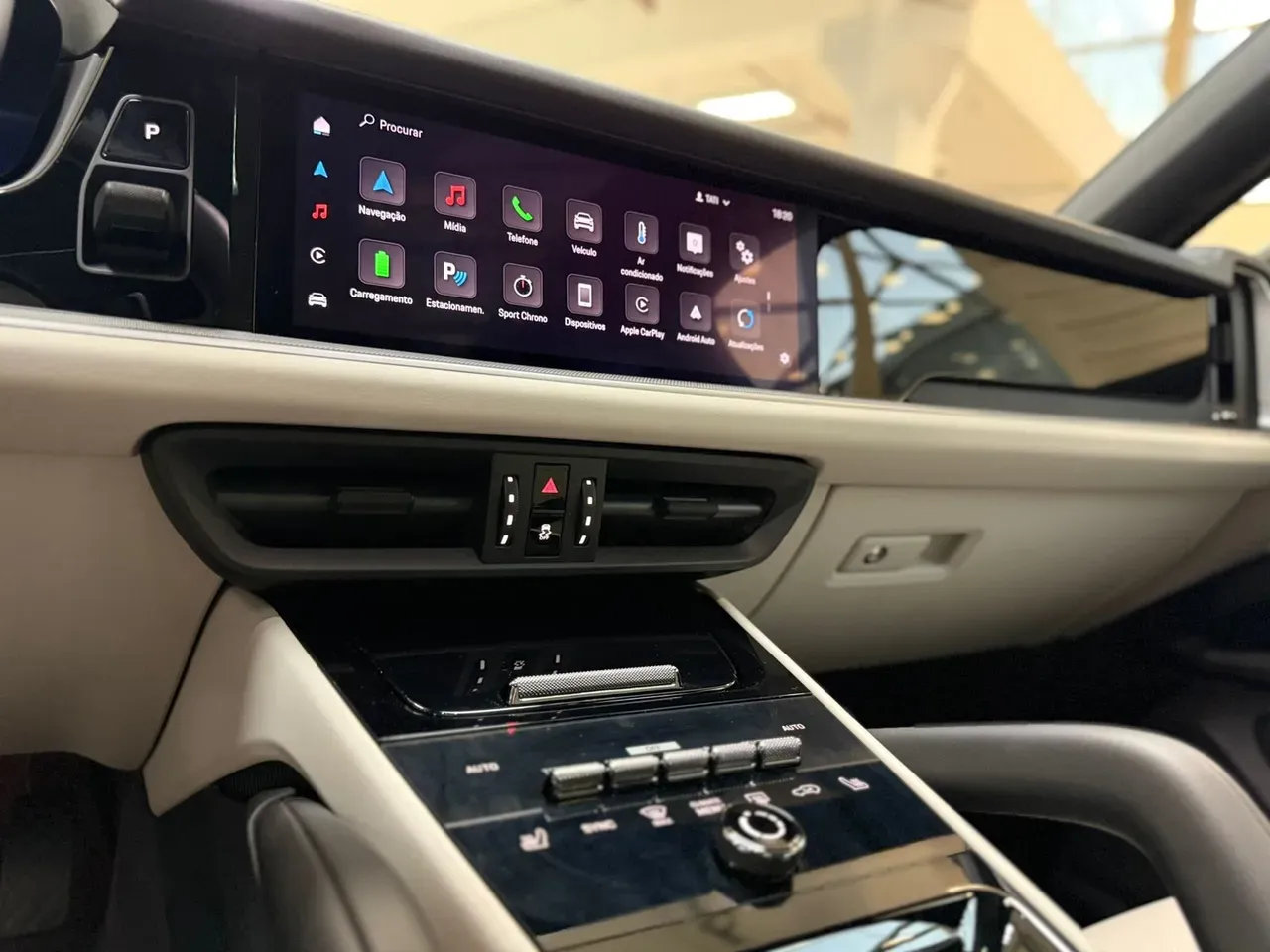 Porsche Cayenne E-hybrid - Imagem 14