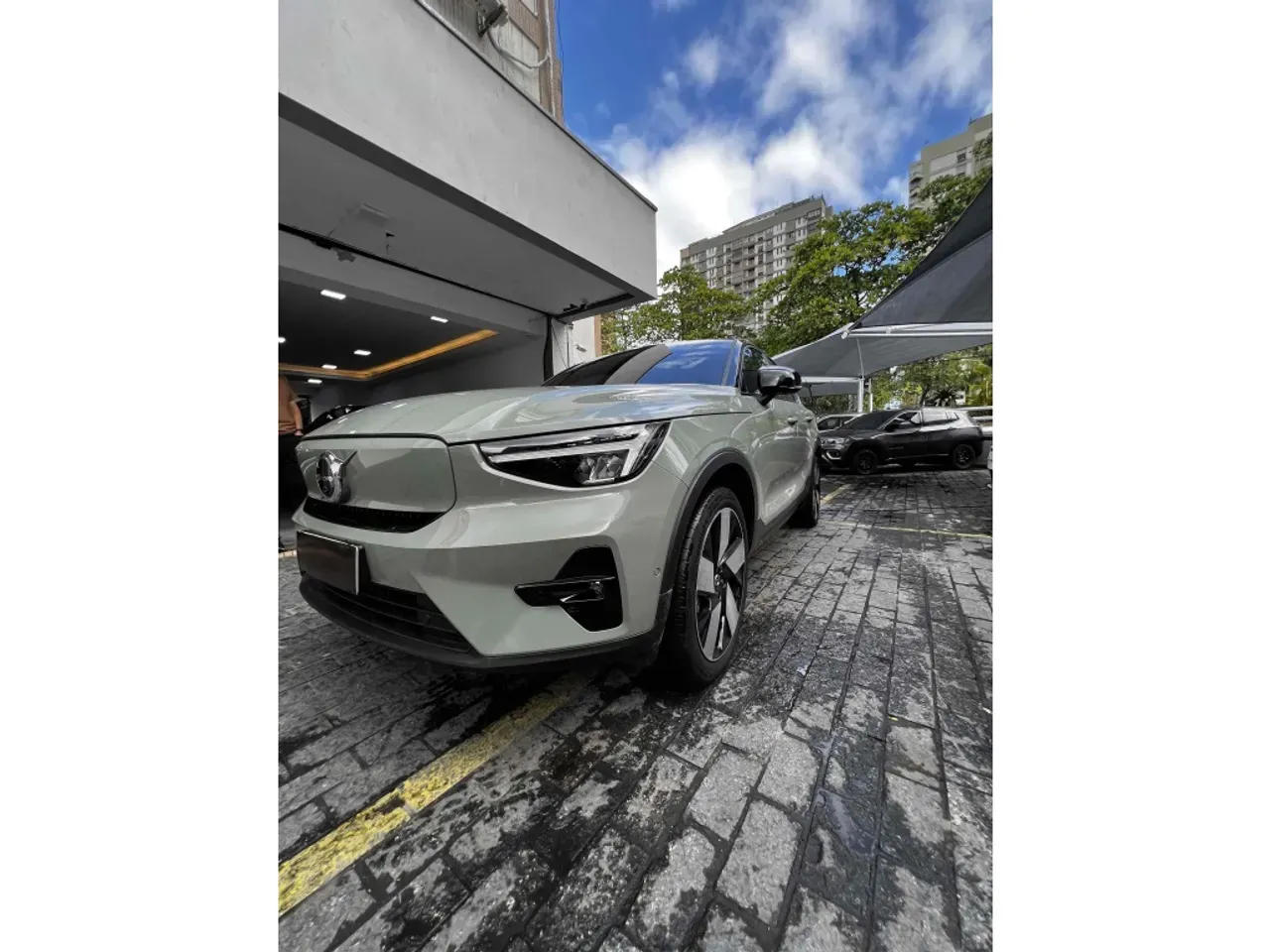 Volvo C40 Recharge - Imagem 9