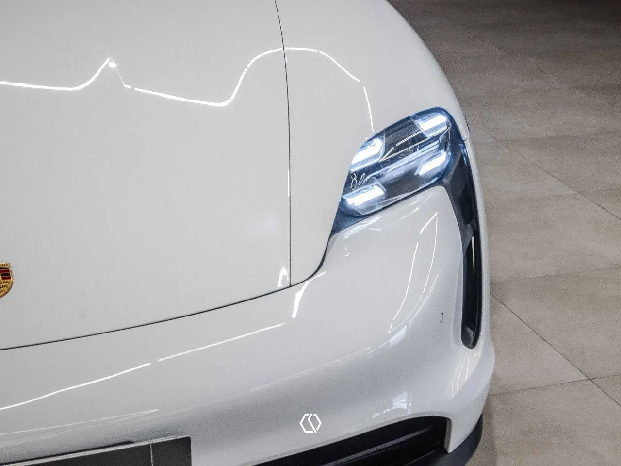 Porsche Taycan - Imagem 3