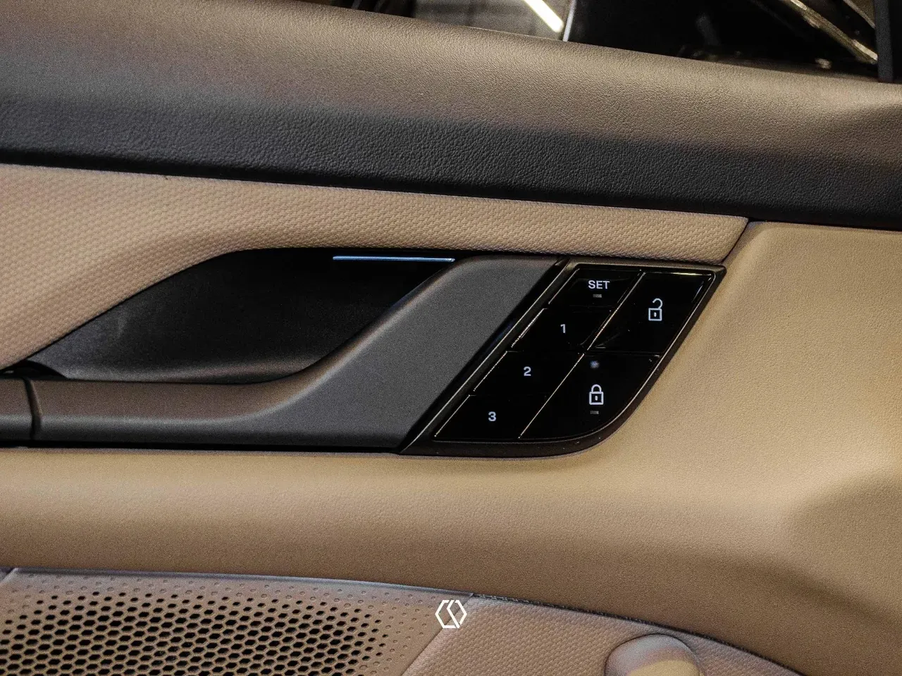 Porsche Taycan - Imagem 6