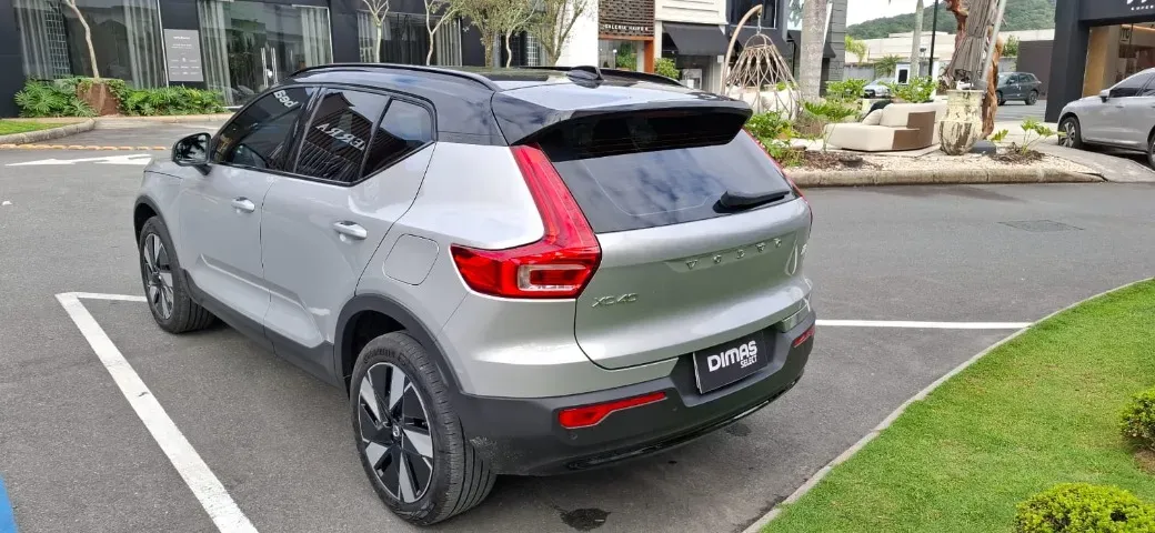 Volvo XC40 Recharge - Imagem 3