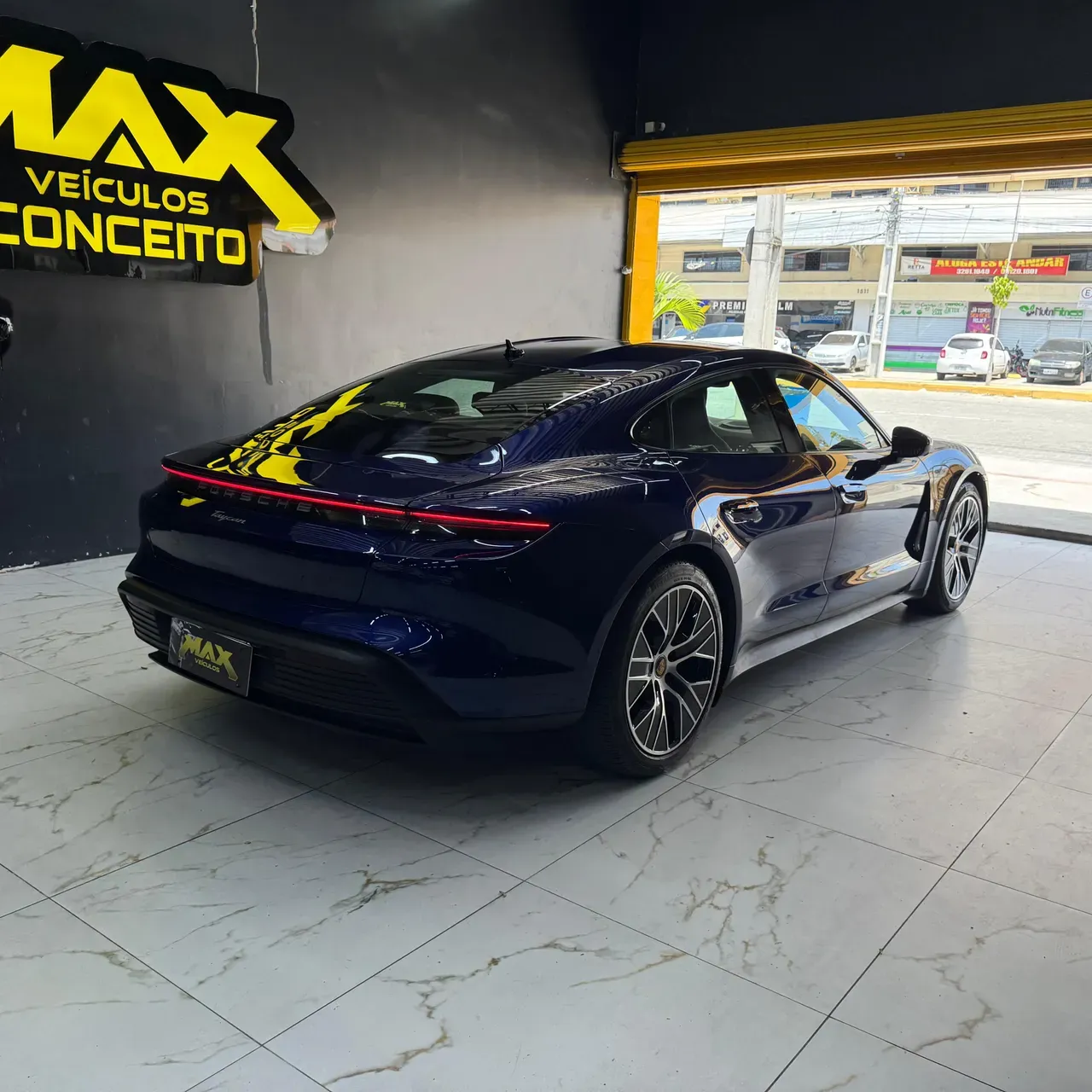 Porsche Taycan - Imagem 4