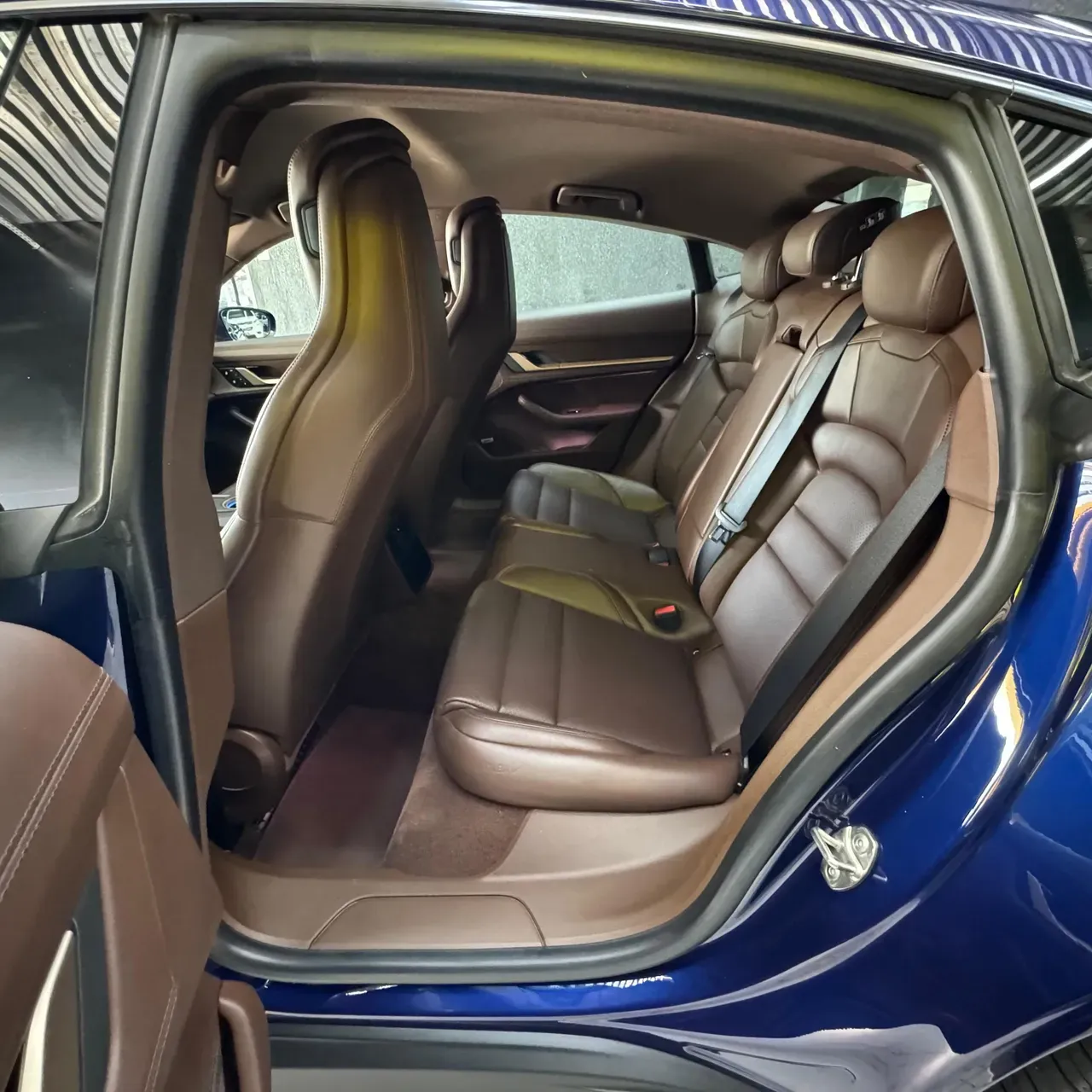 Porsche Taycan - Imagem 13