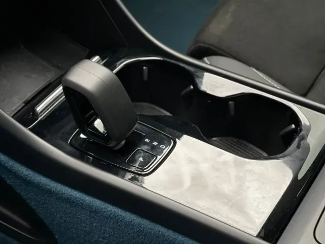 Volvo C40 Recharge - Imagem 11