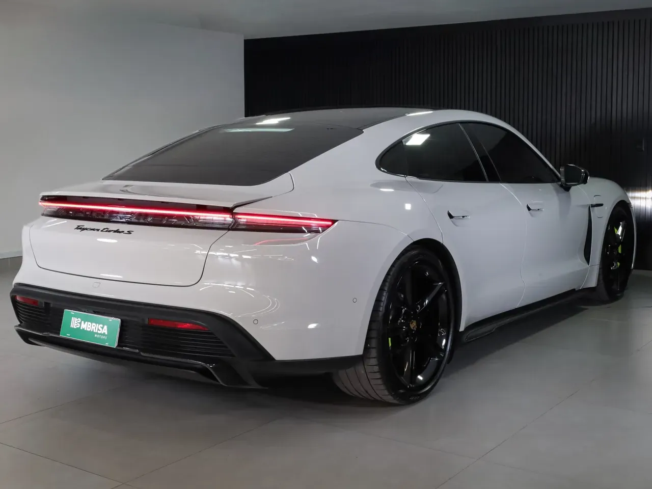 Porsche Taycan - Imagem 8