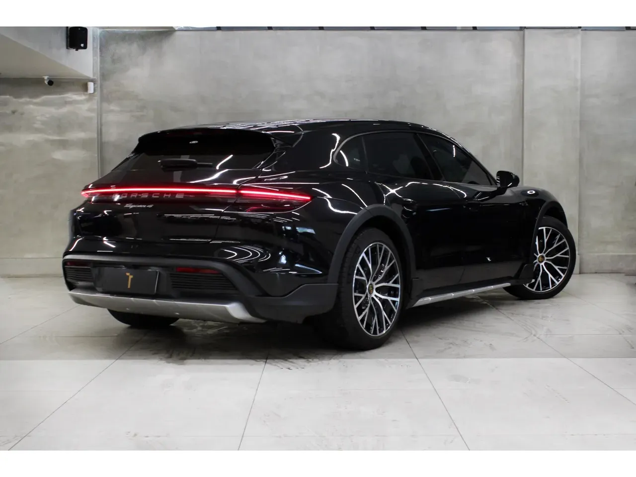 Porsche Taycan - Imagem 2