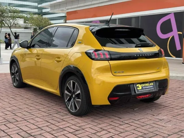 Peugeot E-208 - Imagem 5