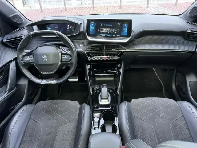 Peugeot E-208 - Imagem 15