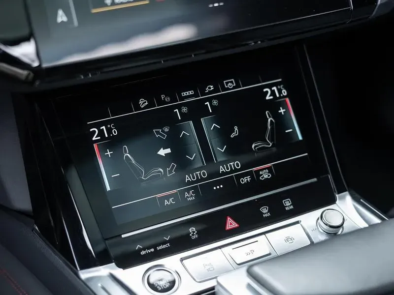 Audi Q8 E-tron - Imagem 10