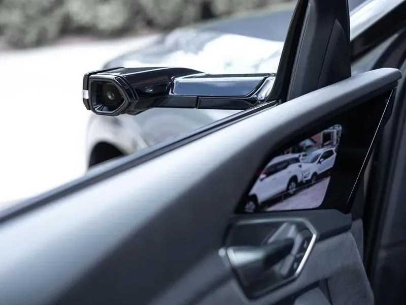 Audi Q8 E-tron - Imagem 14