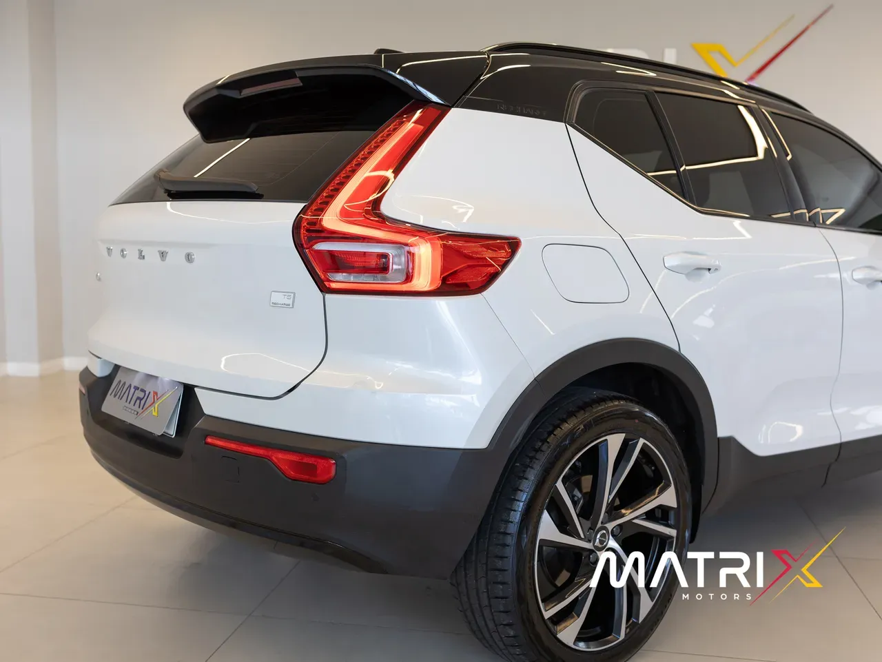 Volvo XC40 Recharge - Imagem 6