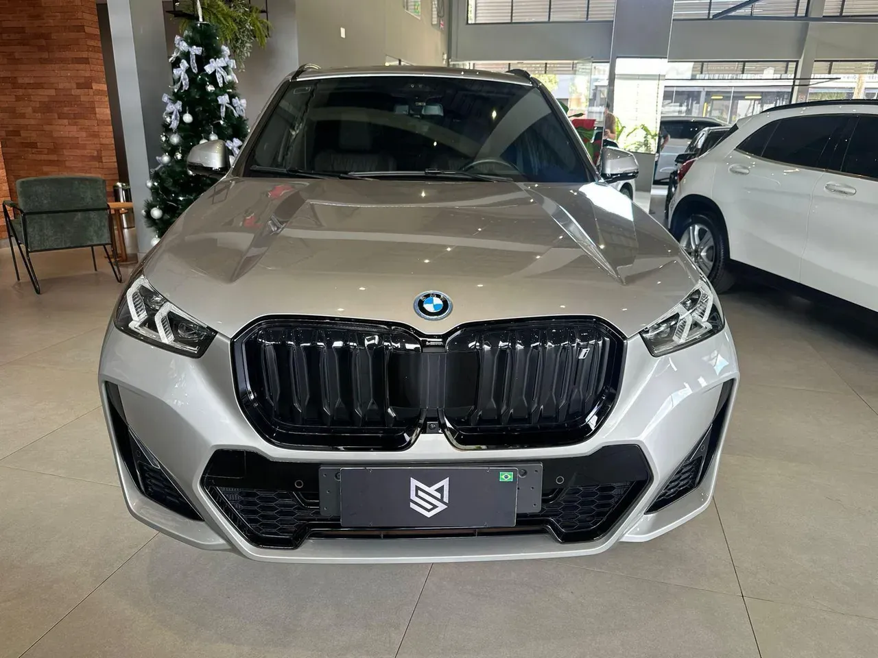 BMW IX1 - Imagem 3