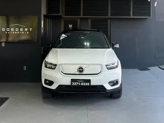 Volvo XC40 Recharge - Imagem 2