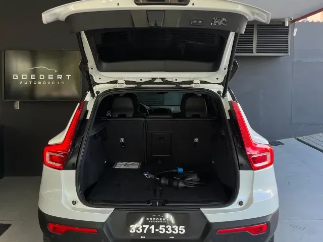 Volvo XC40 Recharge - Imagem 10