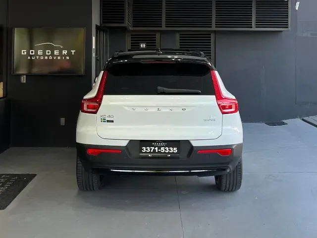 Volvo XC40 Recharge - Imagem 11