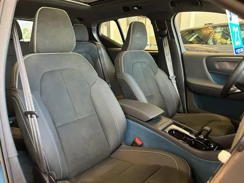 Volvo XC40 Recharge - Imagem 14