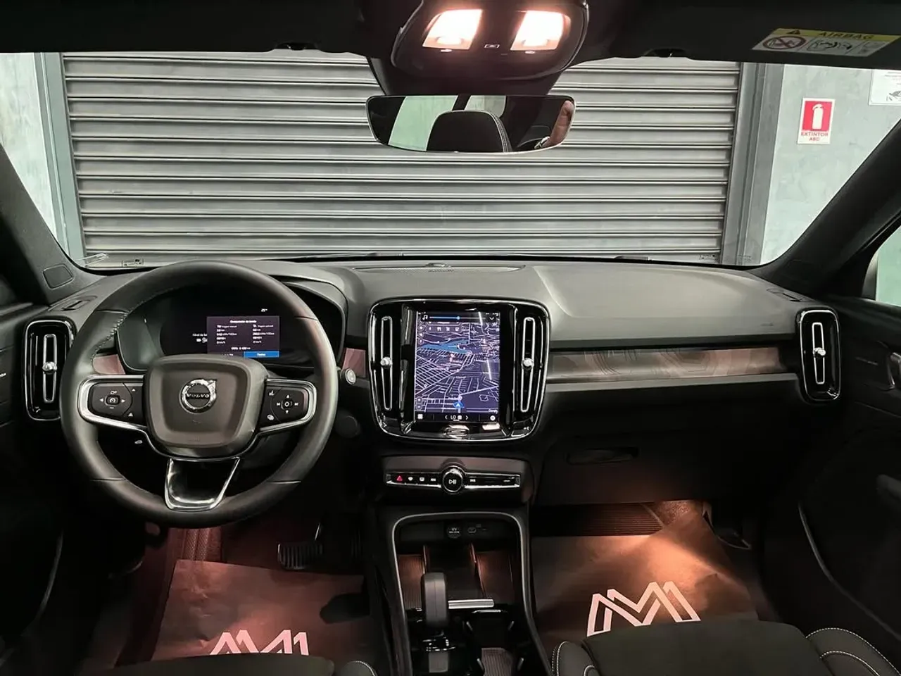 Volvo XC40 Recharge - Imagem 5