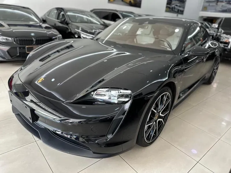 Porsche Taycan - Imagem 3