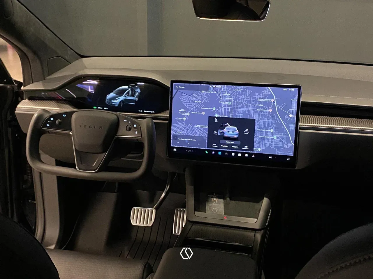 Tesla Model X - Imagem 8