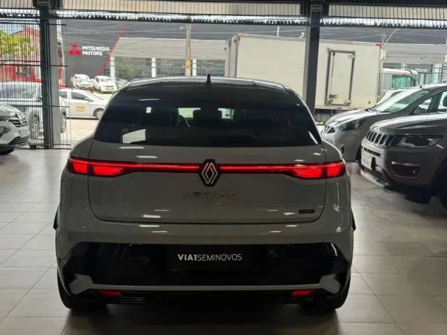 Renault Megane E-tech Electric - Imagem 3