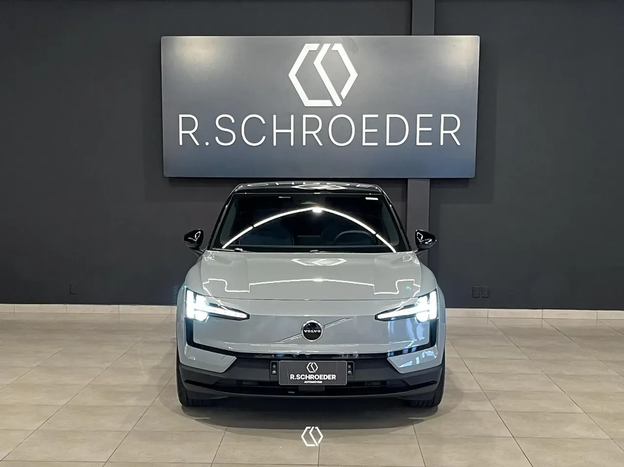 Volvo EX30 - Imagem 3