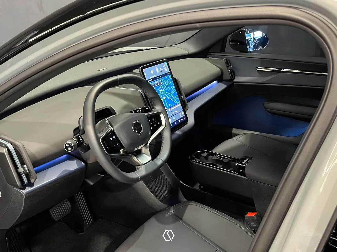 Volvo EX30 - Imagem 6